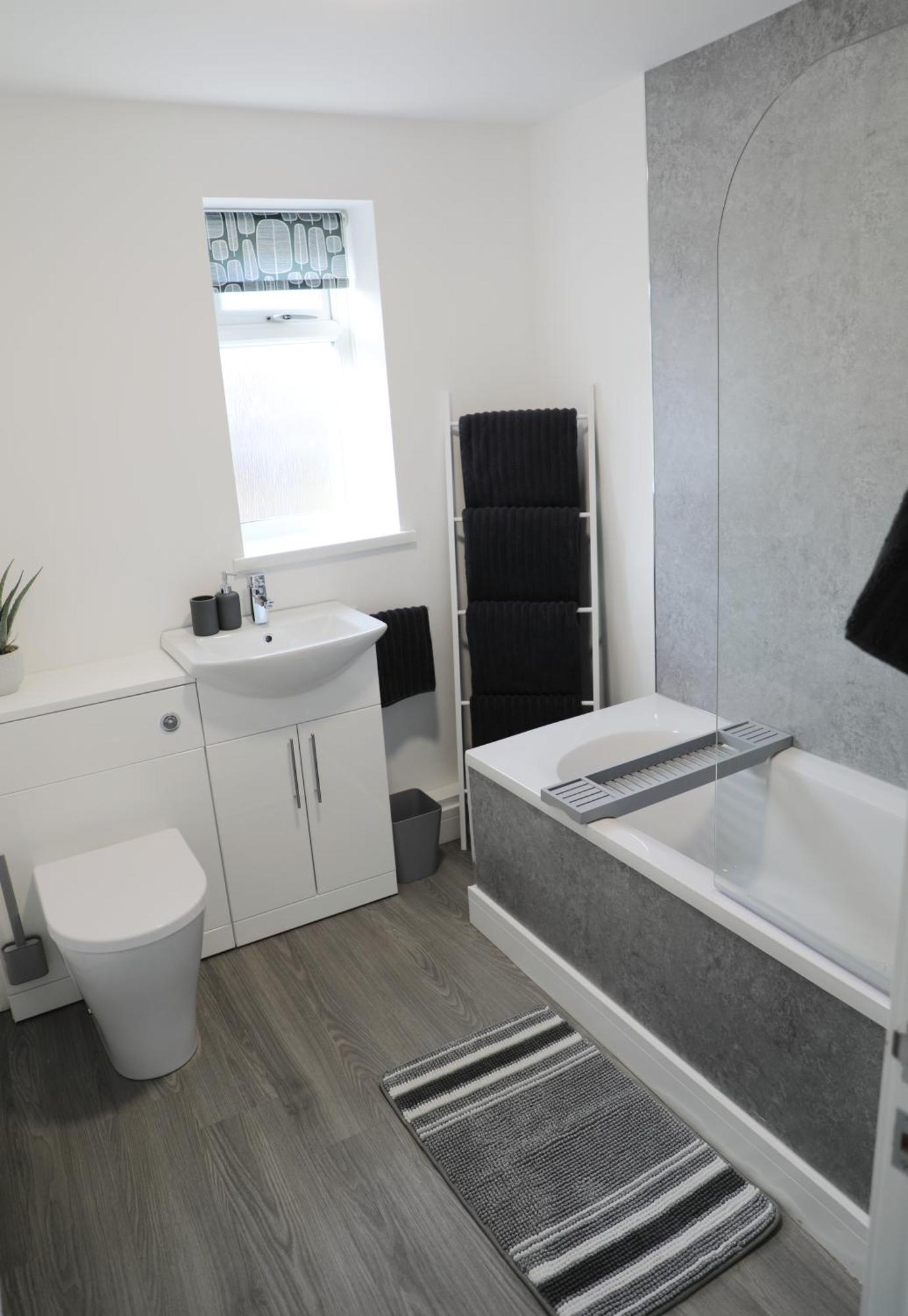 Modern, Two Double Bedroom House With Free Parking تشيبستو المظهر الخارجي الصورة